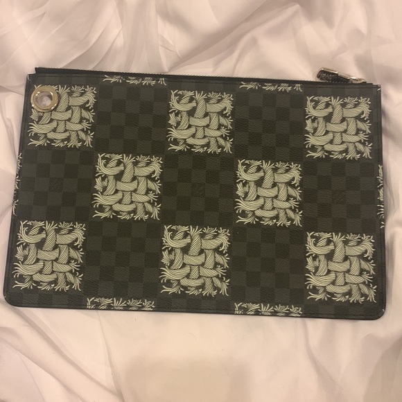 Louis Vuitton Pochette Jour Limited Edition Nemeth Damier Graphite PM Like New - Picture 3 of 9